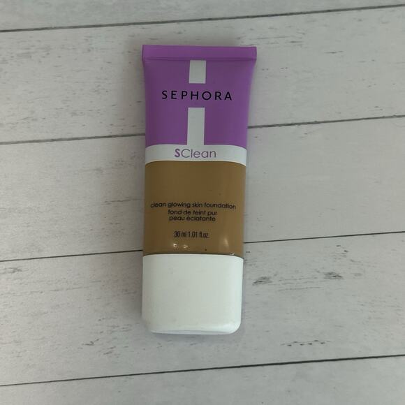 Sephora Clean Glowing Skin Foundation Shade 19 30ml Lightweight Radiant - Picture 6 of 6